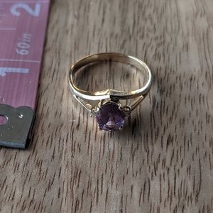 10k Gold Ring with Amethyst and Diamonds